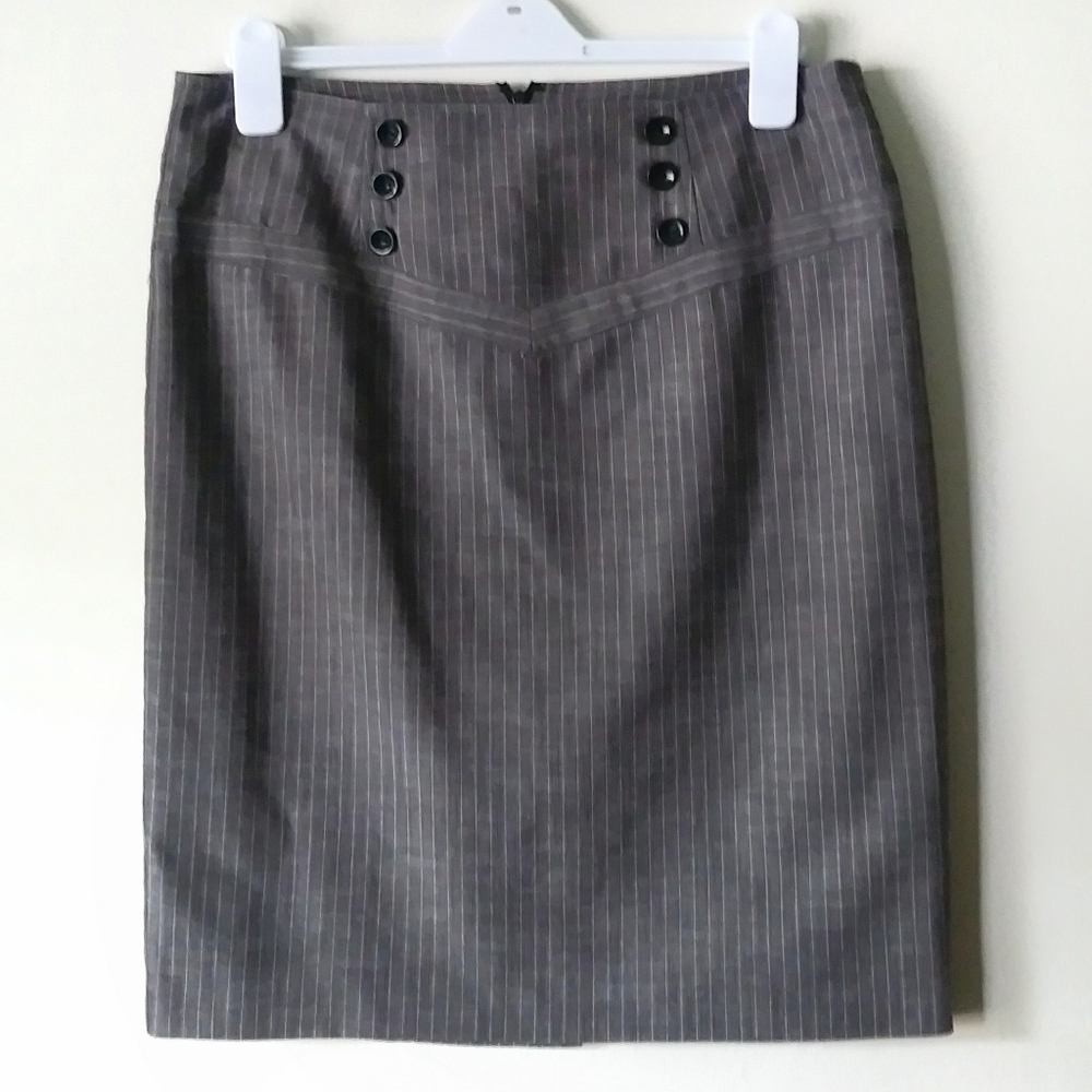 Gray striped pencil skirt